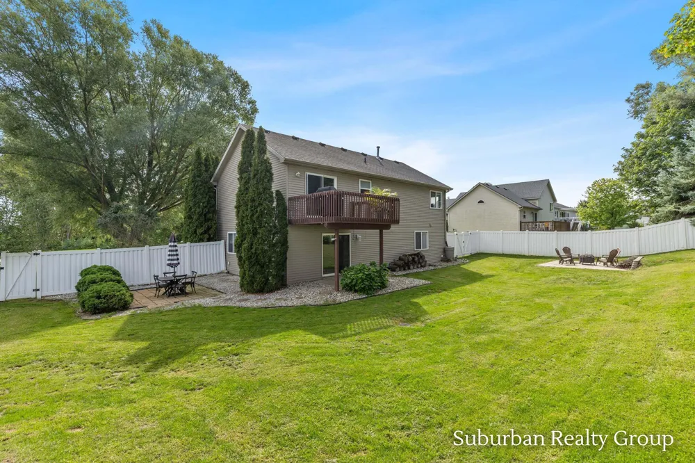 6379 Sheldon Drive Hudsonville, MI 49426