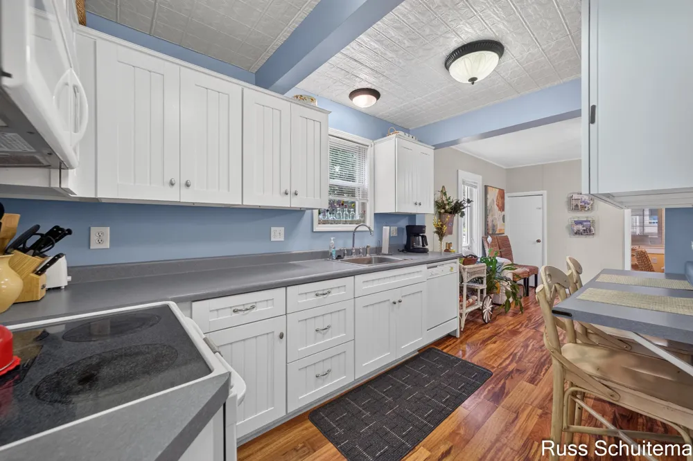 15831 Cherry Street Spring Lake, MI 49456