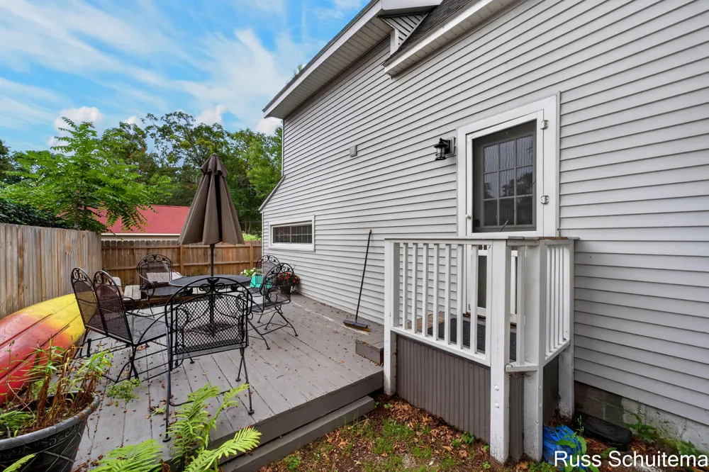 15831 Cherry Street Spring Lake, MI 49456