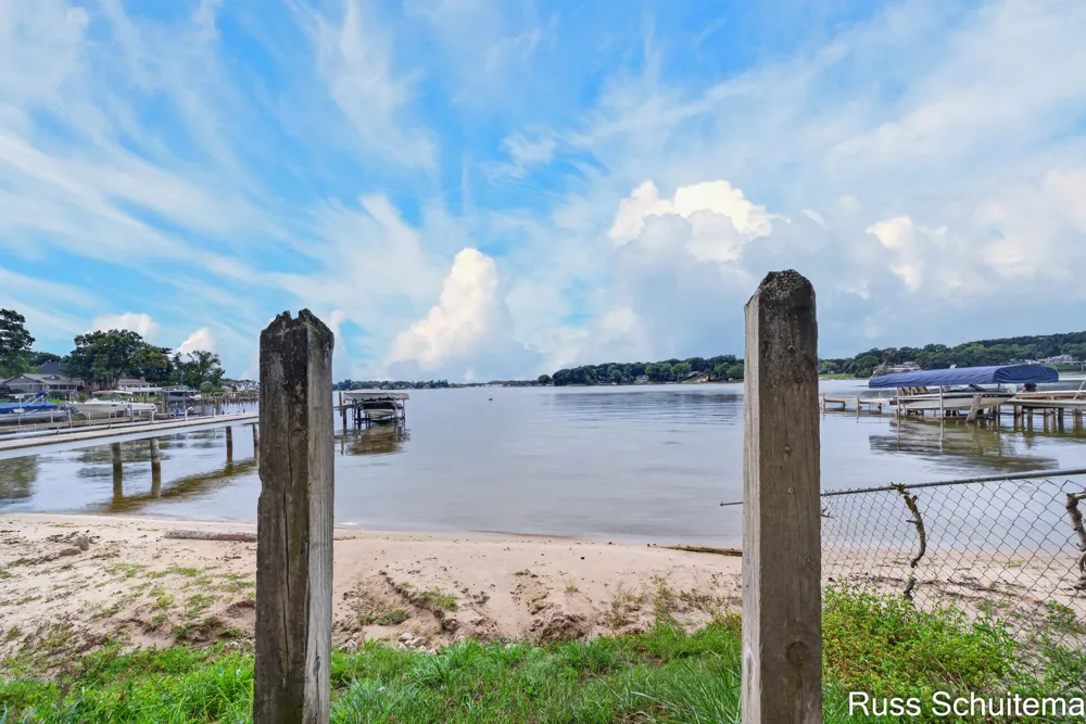 15831 Cherry Street Spring Lake, MI 49456