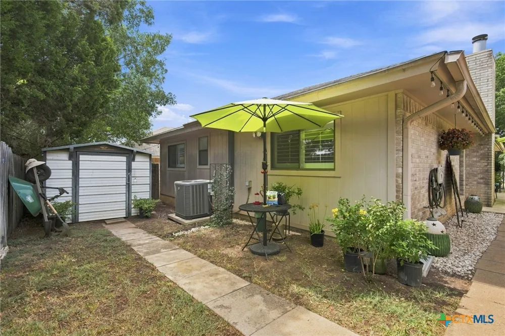 1217 Bluff Creek Circle New Braunfels, TX 78130