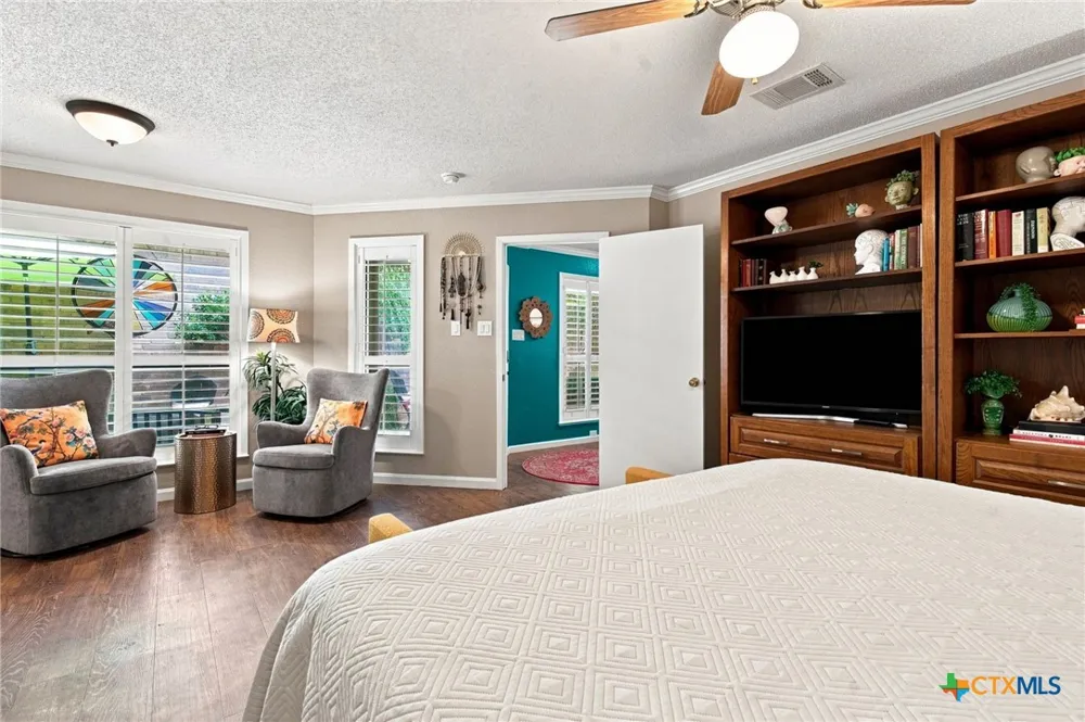 1217 Bluff Creek Circle New Braunfels, TX 78130