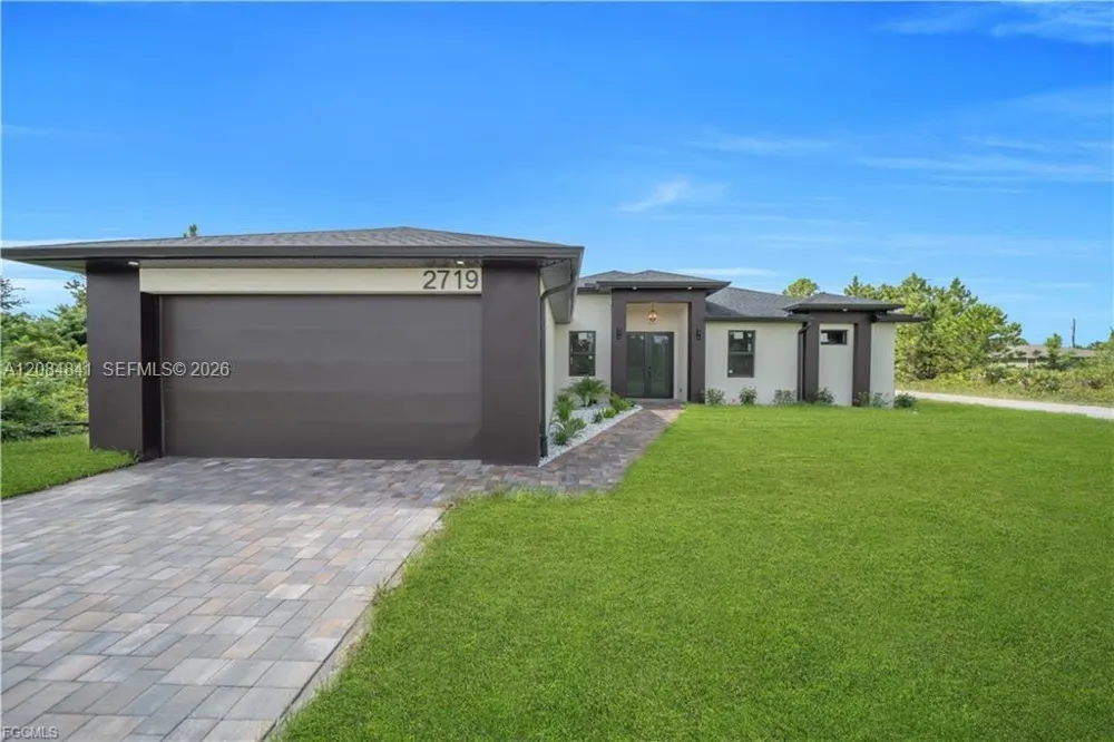2719 33RD ST W Lehigh Acres, FL 33971