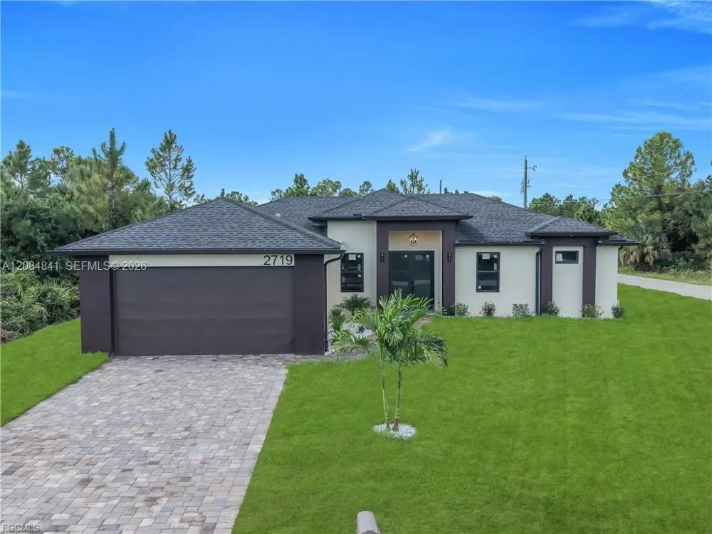 2719 33RD ST W Lehigh Acres, FL 33971