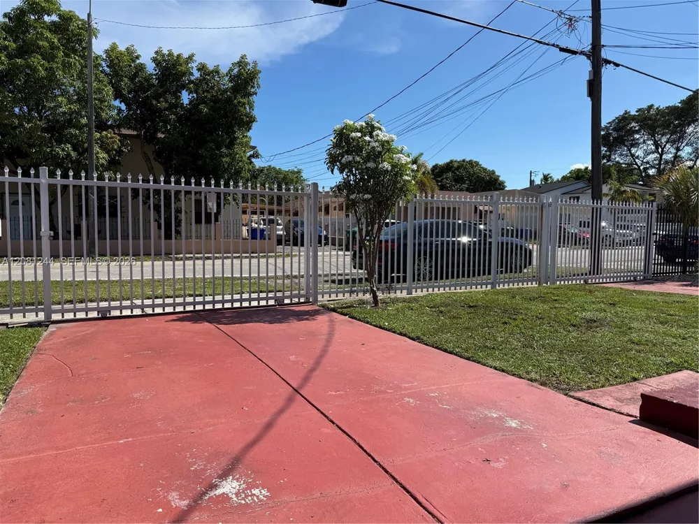 1060 SW 29th Ave #2901 Miami, FL 33135