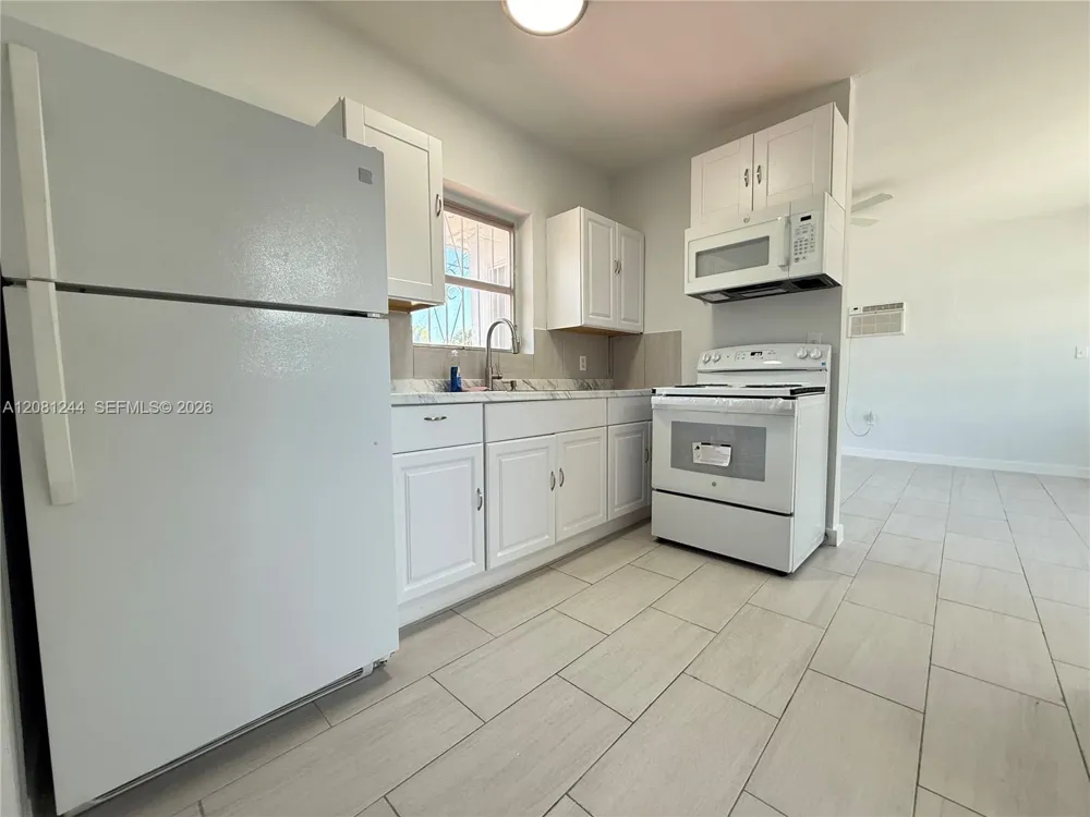 1060 SW 29th Ave #2901 Miami, FL 33135