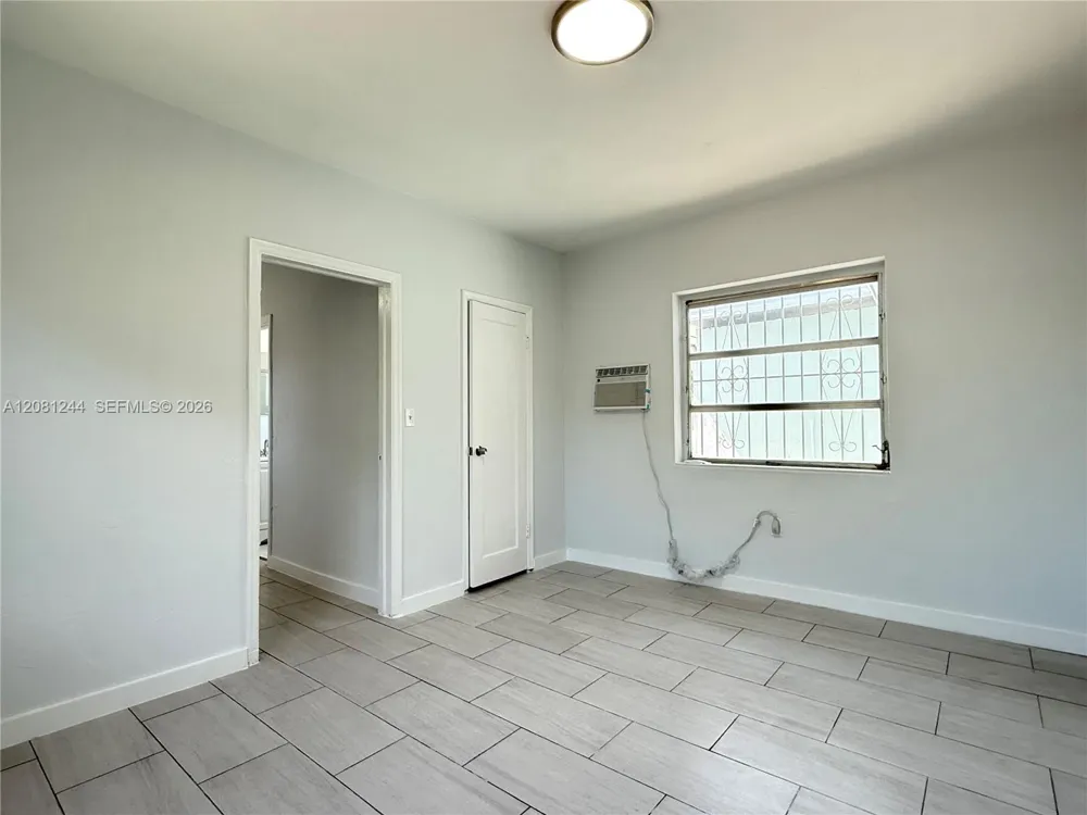 1060 SW 29th Ave #2901 Miami, FL 33135