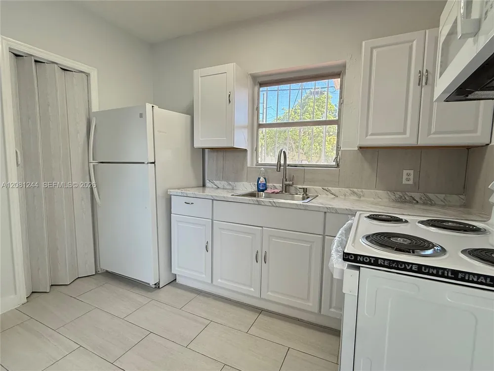 1060 SW 29th Ave #2901 Miami, FL 33135