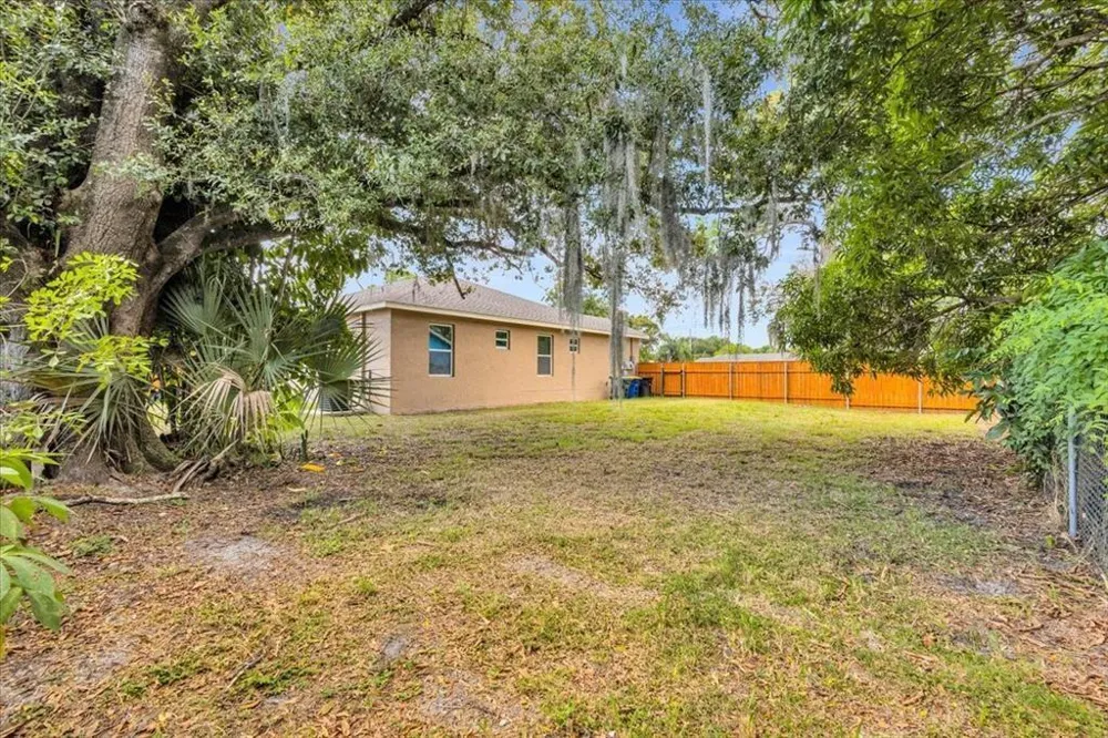 306 18th Court ##2 Fort Pierce, FL 34950