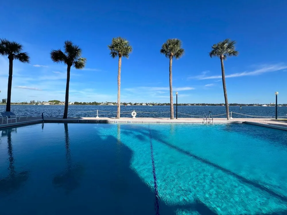 2600 Flagler Drive #102 West Palm Beach, FL 33407