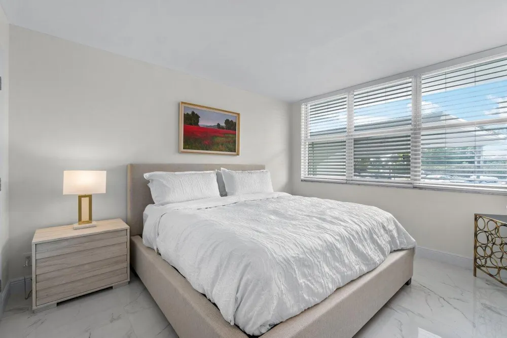 2600 Flagler Drive #102 West Palm Beach, FL 33407