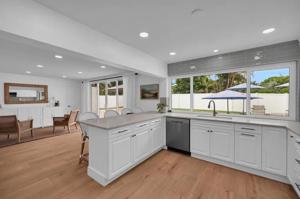 72 WILLOW ROAD Tequesta, FL 33469