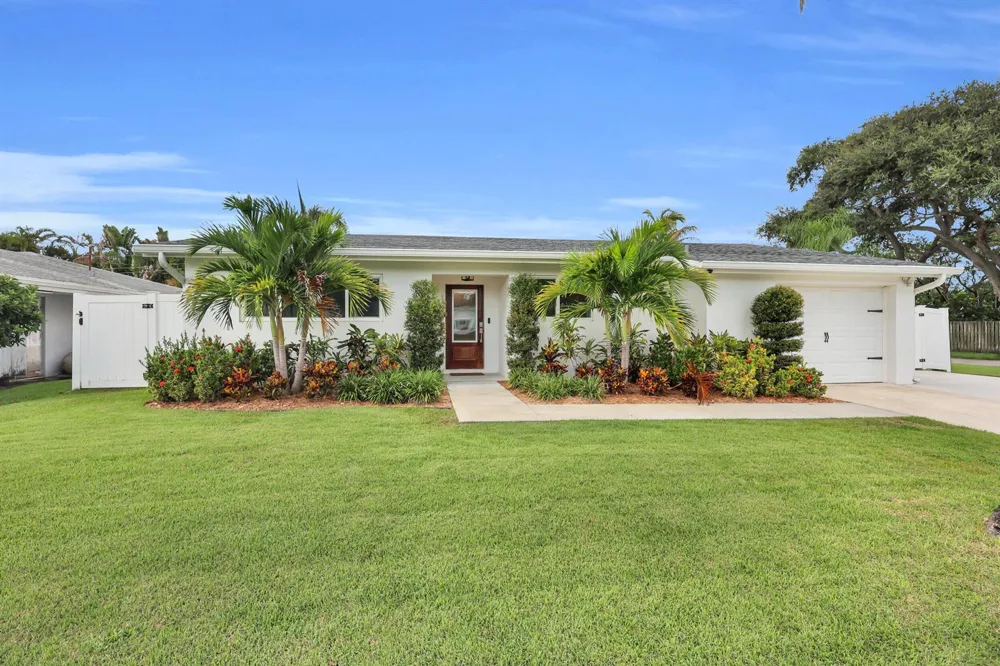 72 WILLOW ROAD Tequesta, FL 33469