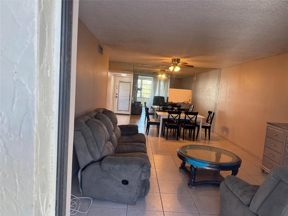 2860 SOMERSET DRIVE #317K Lauderdale Lakes, FL 33311