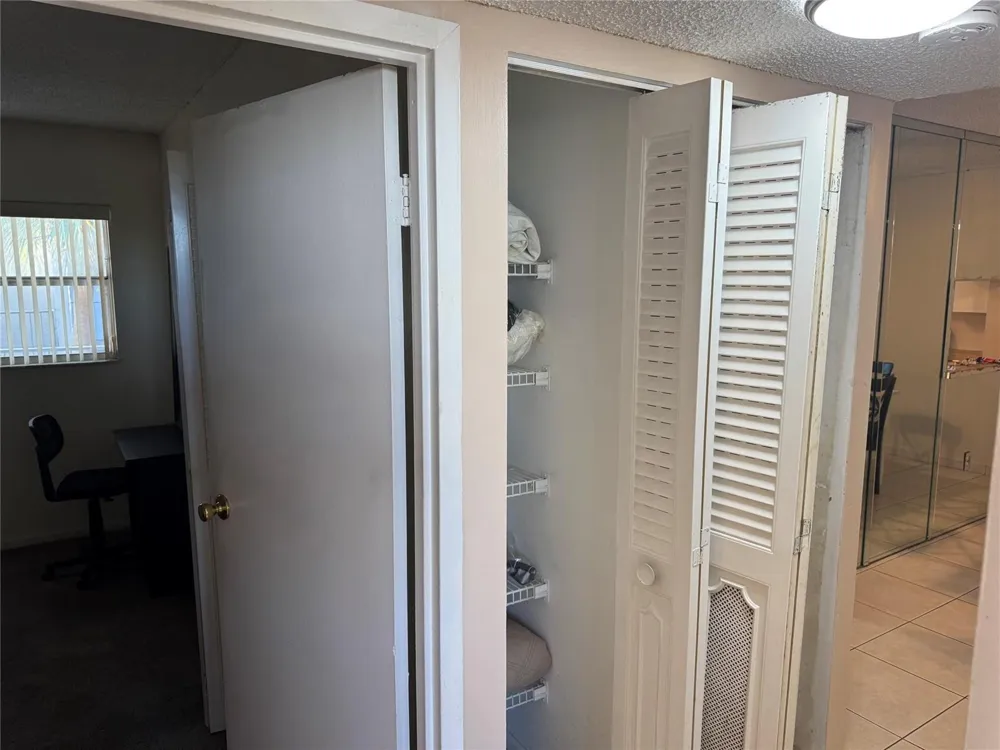 2860 SOMERSET DRIVE #317K Lauderdale Lakes, FL 33311