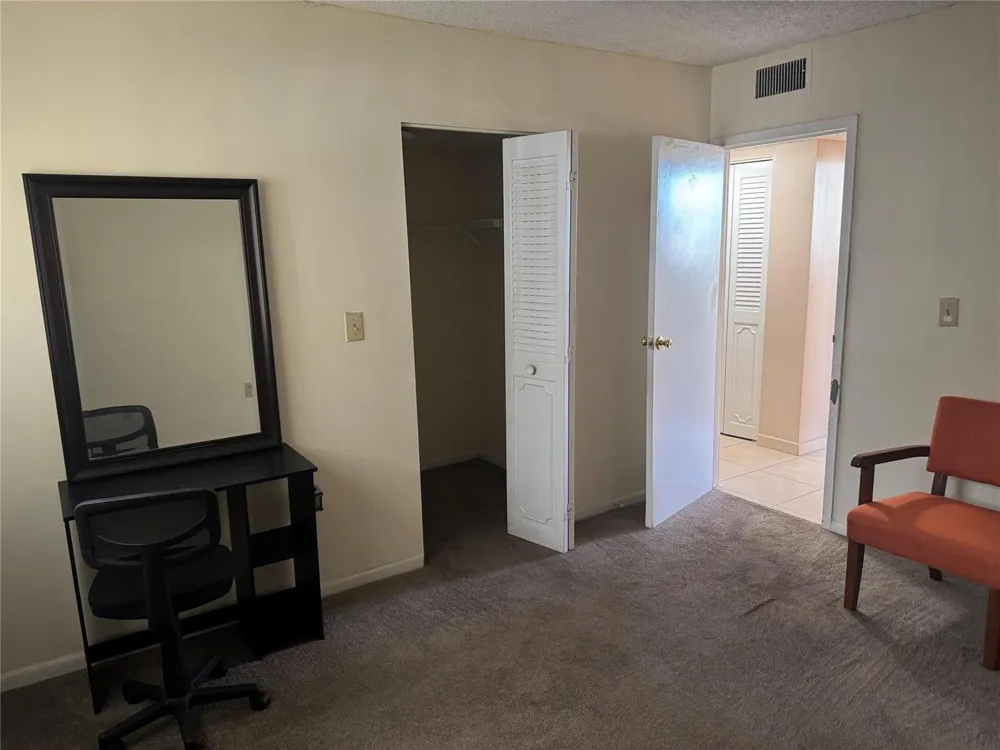 2860 SOMERSET DRIVE #317K Lauderdale Lakes, FL 33311