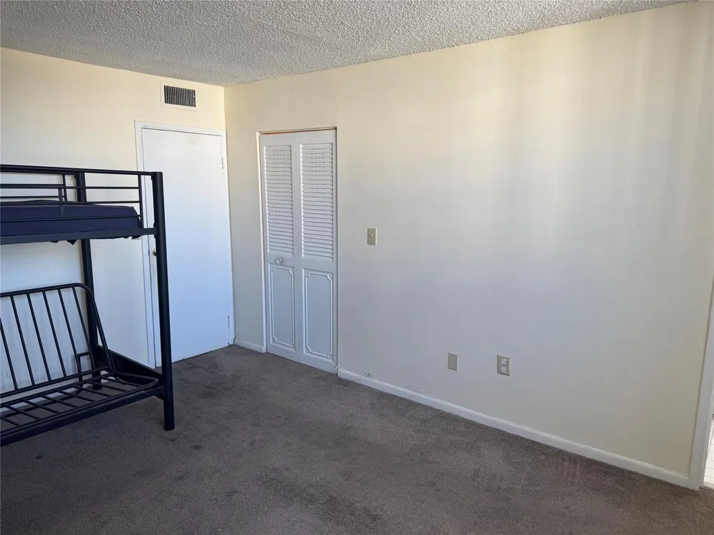 2860 SOMERSET DRIVE #317K Lauderdale Lakes, FL 33311