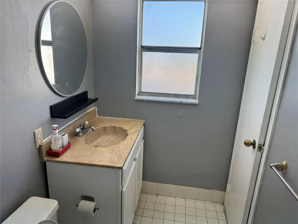 2860 SOMERSET DRIVE #317K Lauderdale Lakes, FL 33311