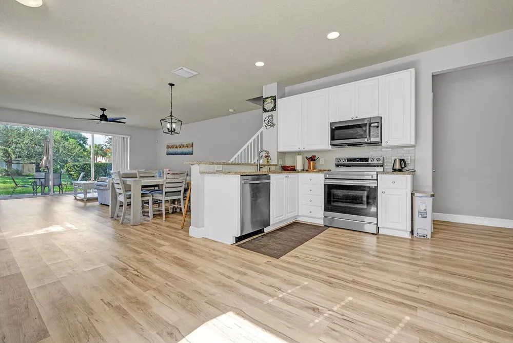 1106 Pinewood Lake Court 