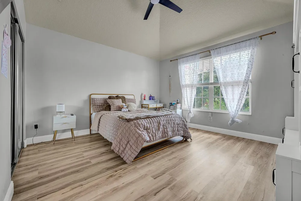 1106 Pinewood Lake Court 