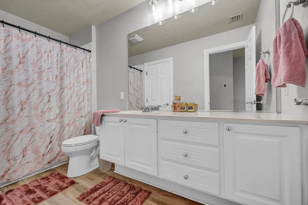 1106 Pinewood Lake Court 