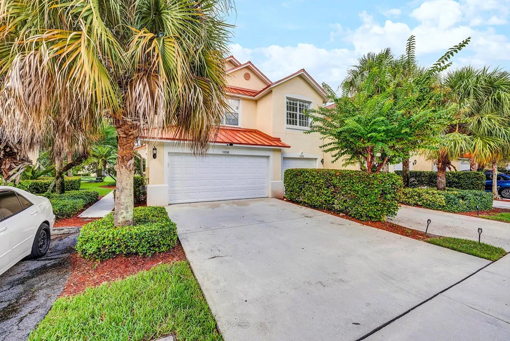 1106 Pinewood Lake Court 
