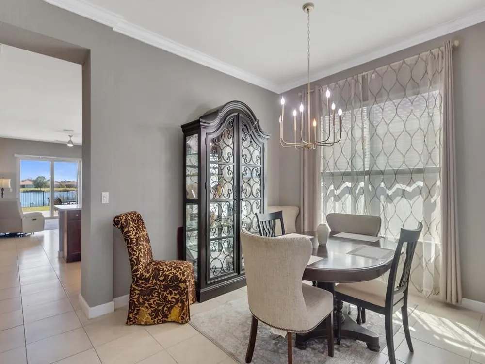 1804 BERKSHIRE CIRCLE SW Vero Beach, FL 32968