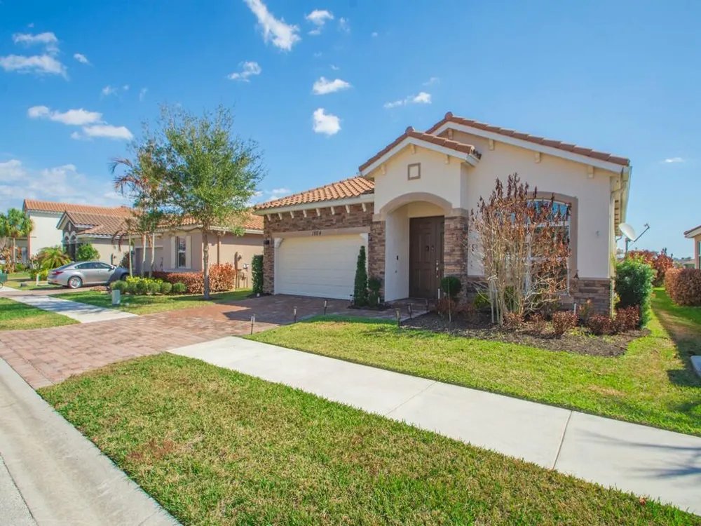 1804 BERKSHIRE CIRCLE SW Vero Beach, FL 32968