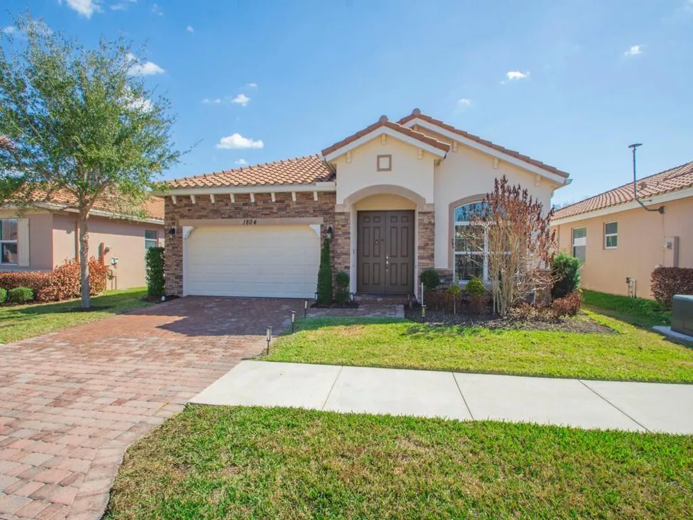 1804 BERKSHIRE CIRCLE SW Vero Beach, FL 32968