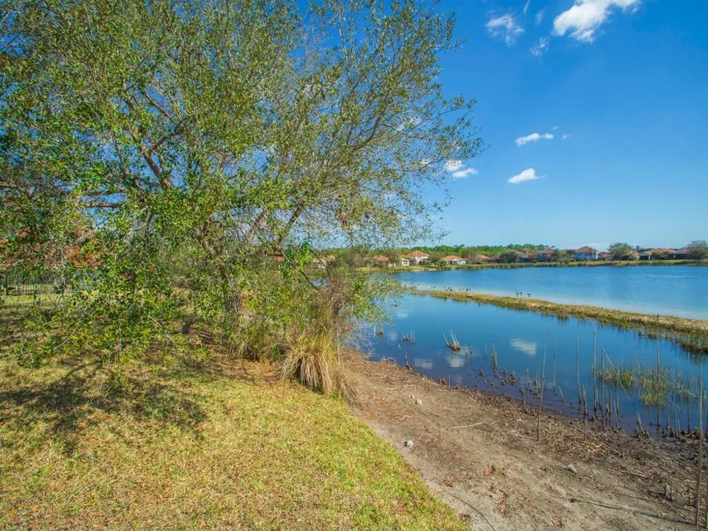 1804 BERKSHIRE CIRCLE SW Vero Beach, FL 32968