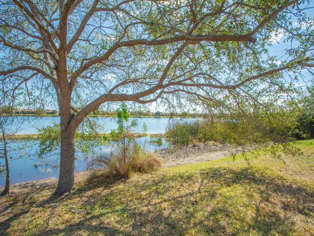 1804 BERKSHIRE CIRCLE SW Vero Beach, FL 32968