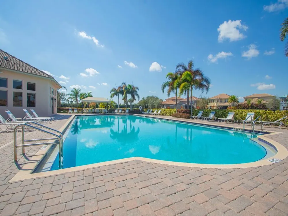 1804 BERKSHIRE CIRCLE SW Vero Beach, FL 32968