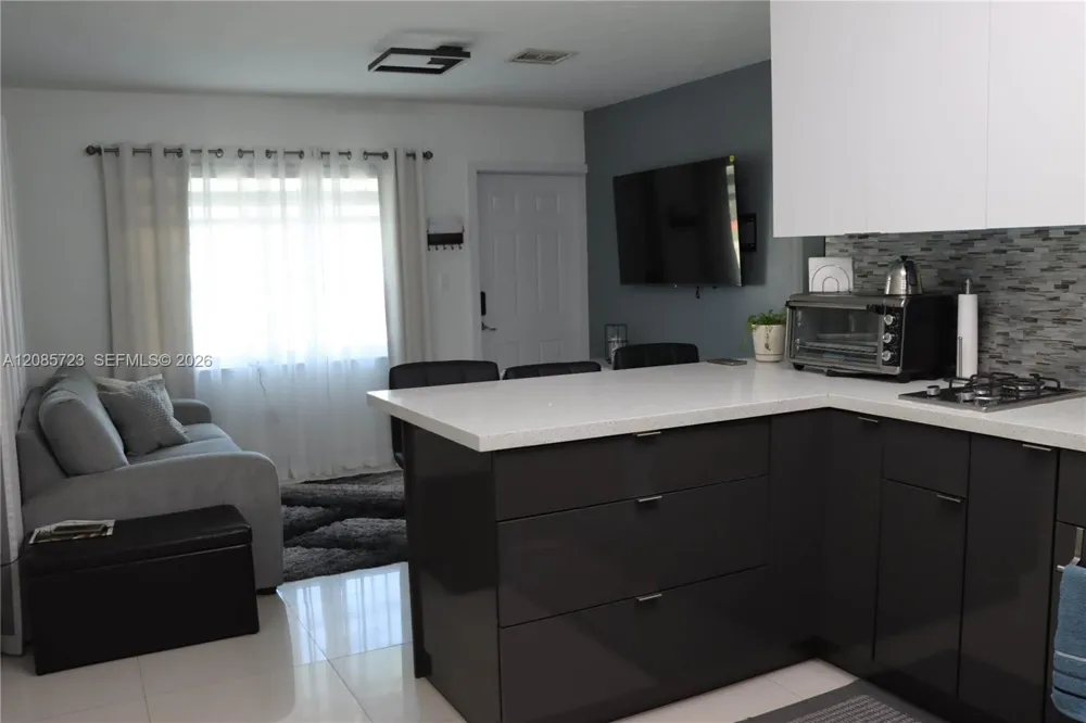 6506 SW 20th St Miramar, FL 33023