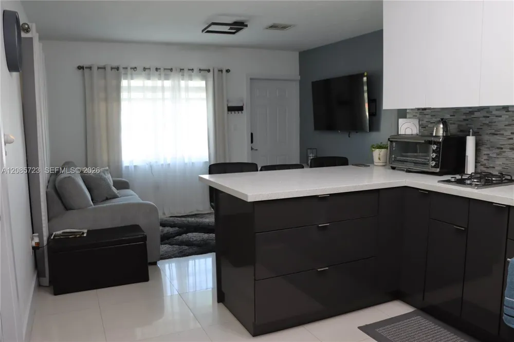 6506 SW 20th St Miramar, FL 33023