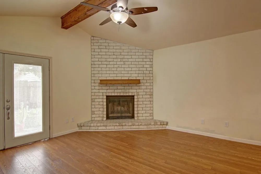 11401 Woodway Creek Drive Corpus Christi, TX 78410