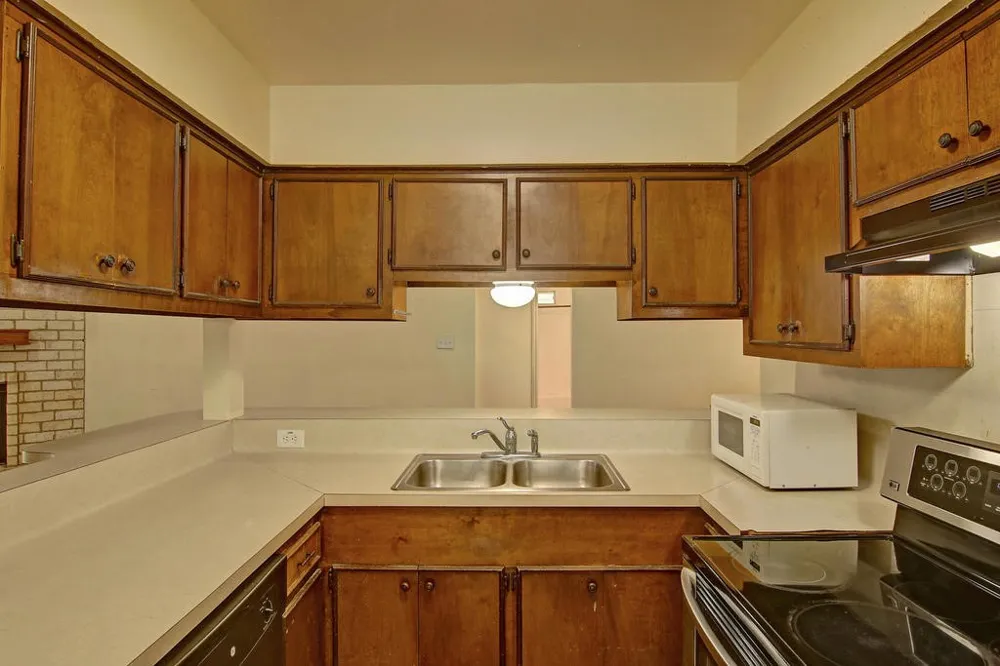 11401 Woodway Creek Drive Corpus Christi, TX 78410
