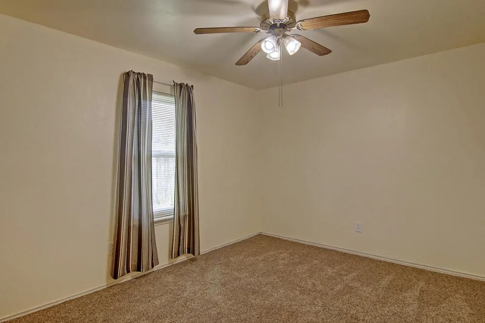 11401 Woodway Creek Drive Corpus Christi, TX 78410