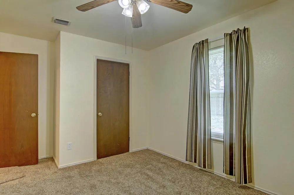 11401 Woodway Creek Drive Corpus Christi, TX 78410
