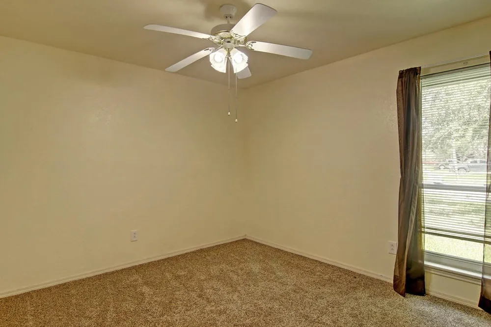 11401 Woodway Creek Drive Corpus Christi, TX 78410