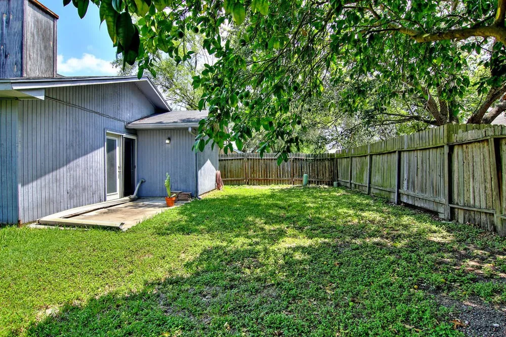 11401 Woodway Creek Drive Corpus Christi, TX 78410