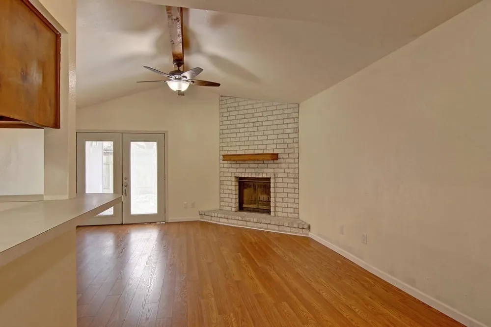 11401 Woodway Creek Drive Corpus Christi, TX 78410