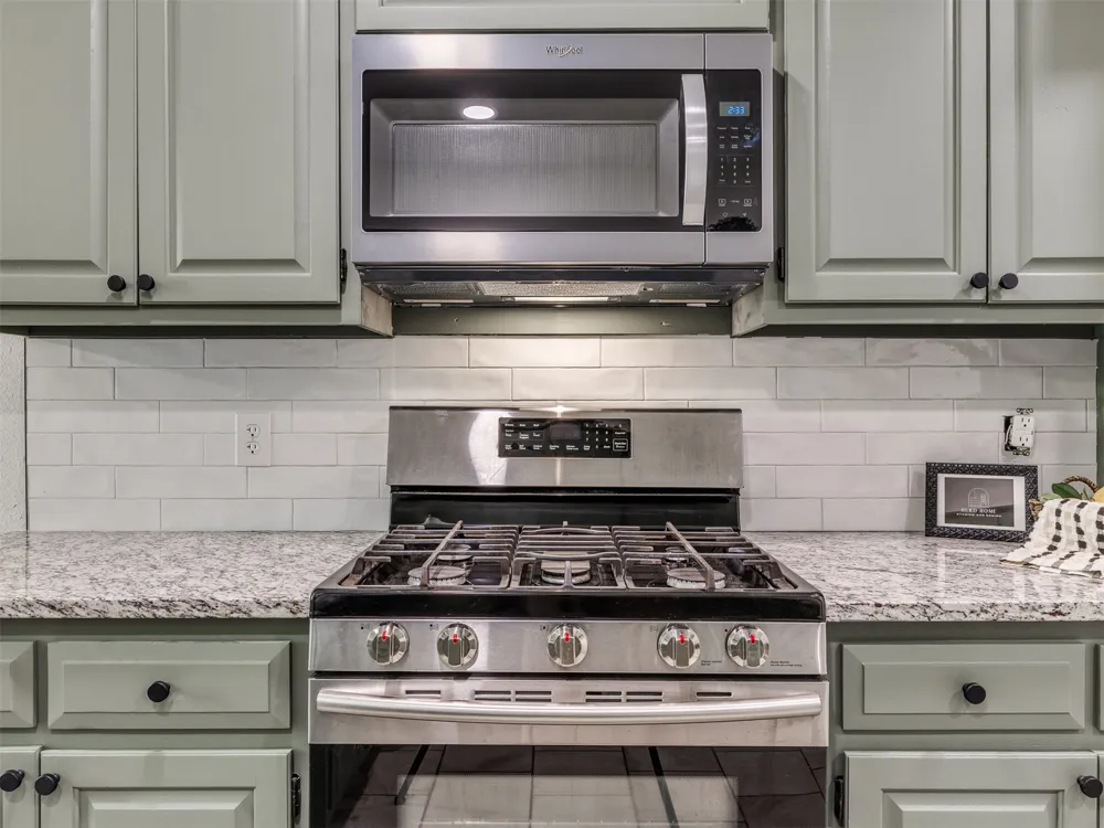 2604 E Reno Street S Broken Arrow, OK 74014