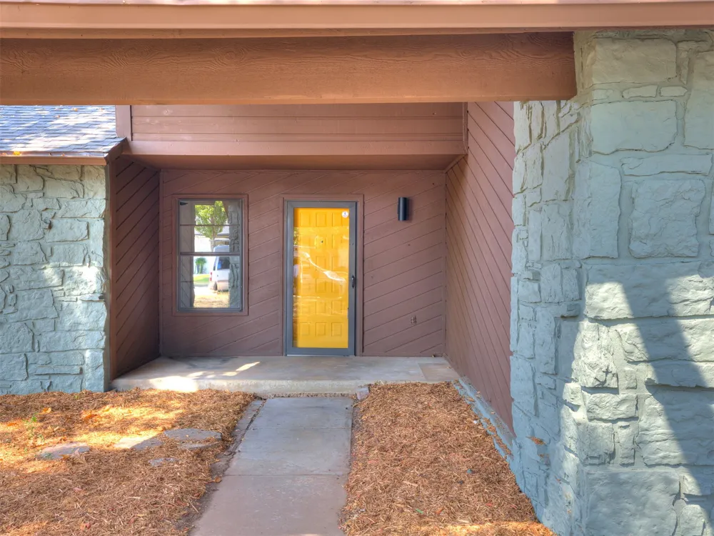 2604 E Reno Street S Broken Arrow, OK 74014