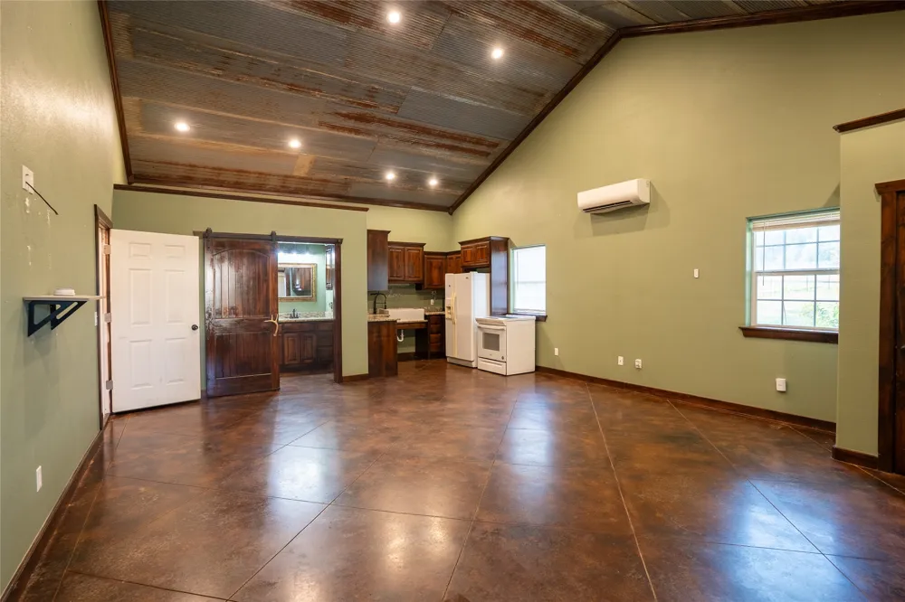 4763 Rock School Road S Sperry, OK 74073