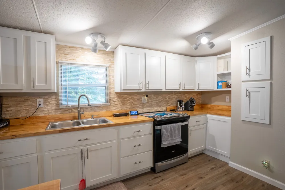 4763 Rock School Road S Sperry, OK 74073