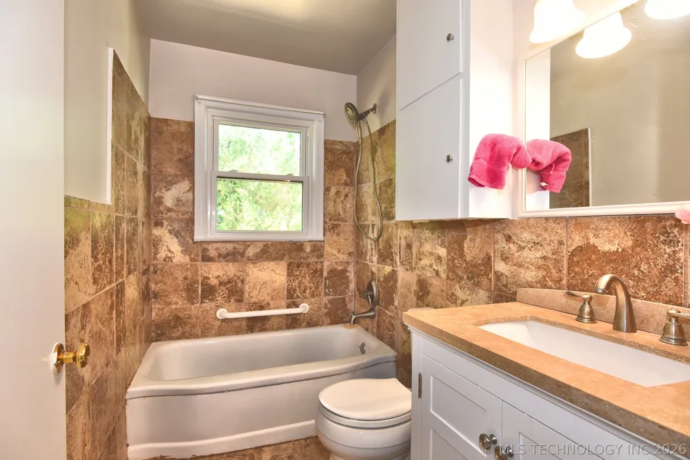 530 S 19th Street Collinsville, OK 74021
