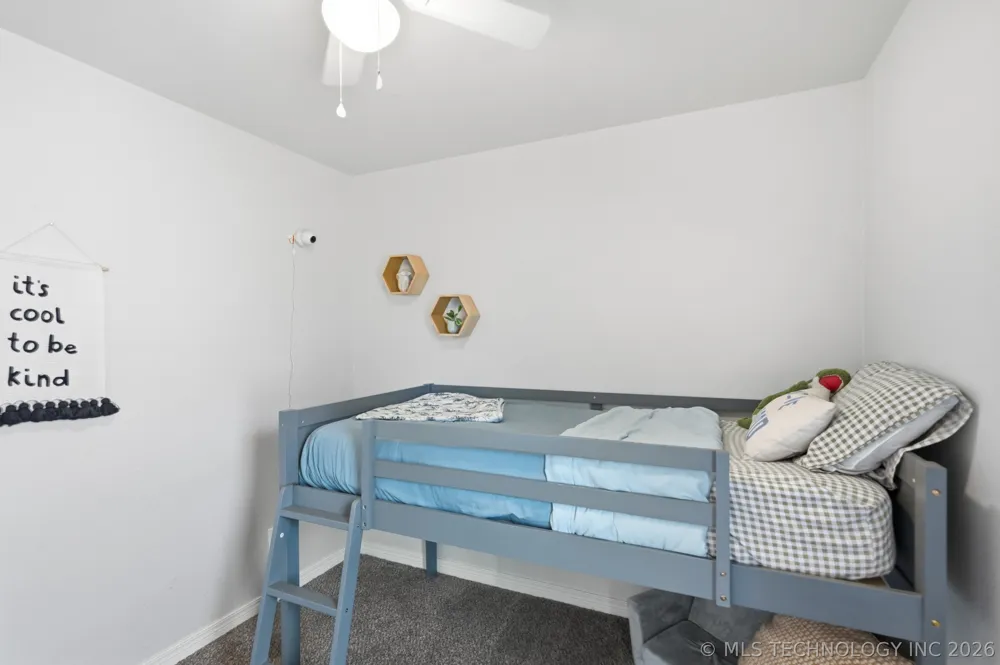 9465 E Sprucewood Drive Claremore, OK 74019