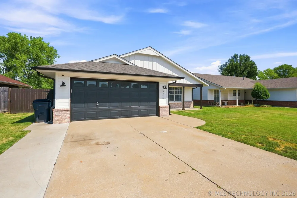 9465 E Sprucewood Drive Claremore, OK 74019