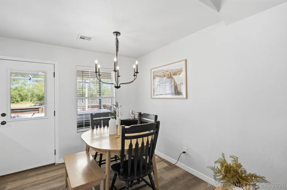 9465 E Sprucewood Drive Claremore, OK 74019