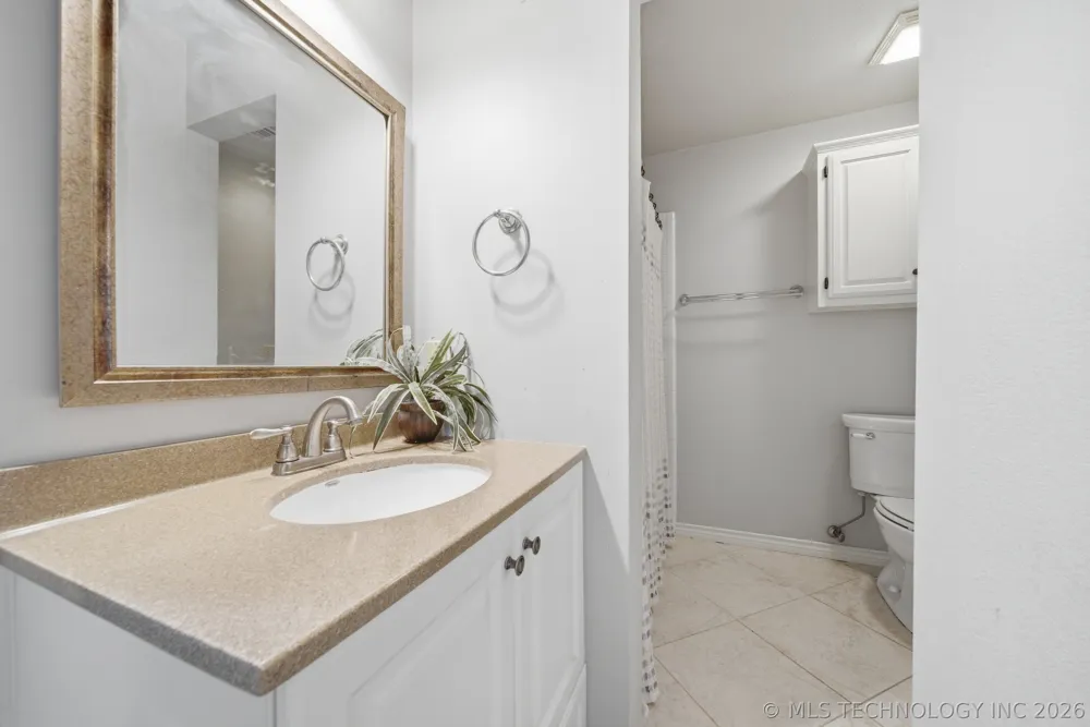 10202 S Knoxville Avenue Tulsa, OK 74137